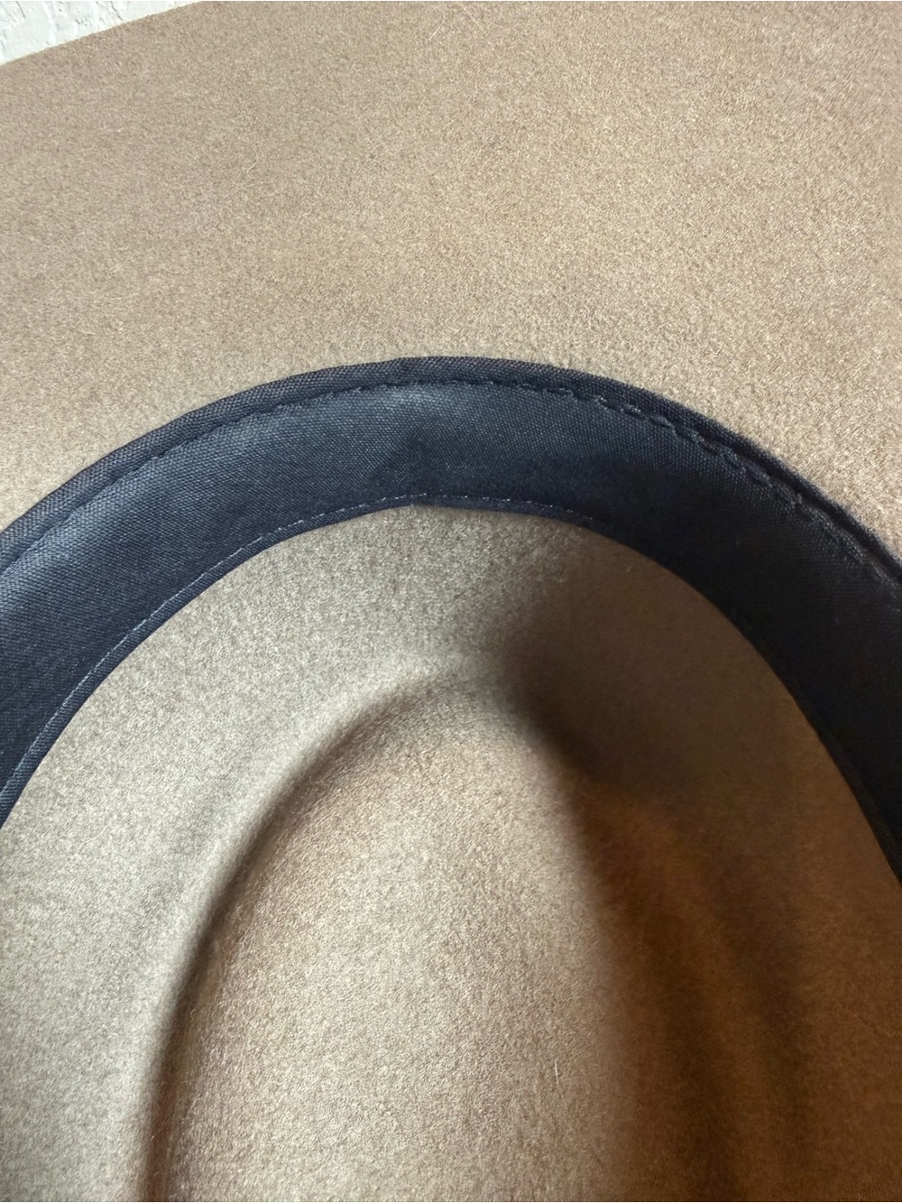 Lovely Bird Malibu - Montana Taupe Wide-Brim Fedora Hat size Med - Picture 10 of 10